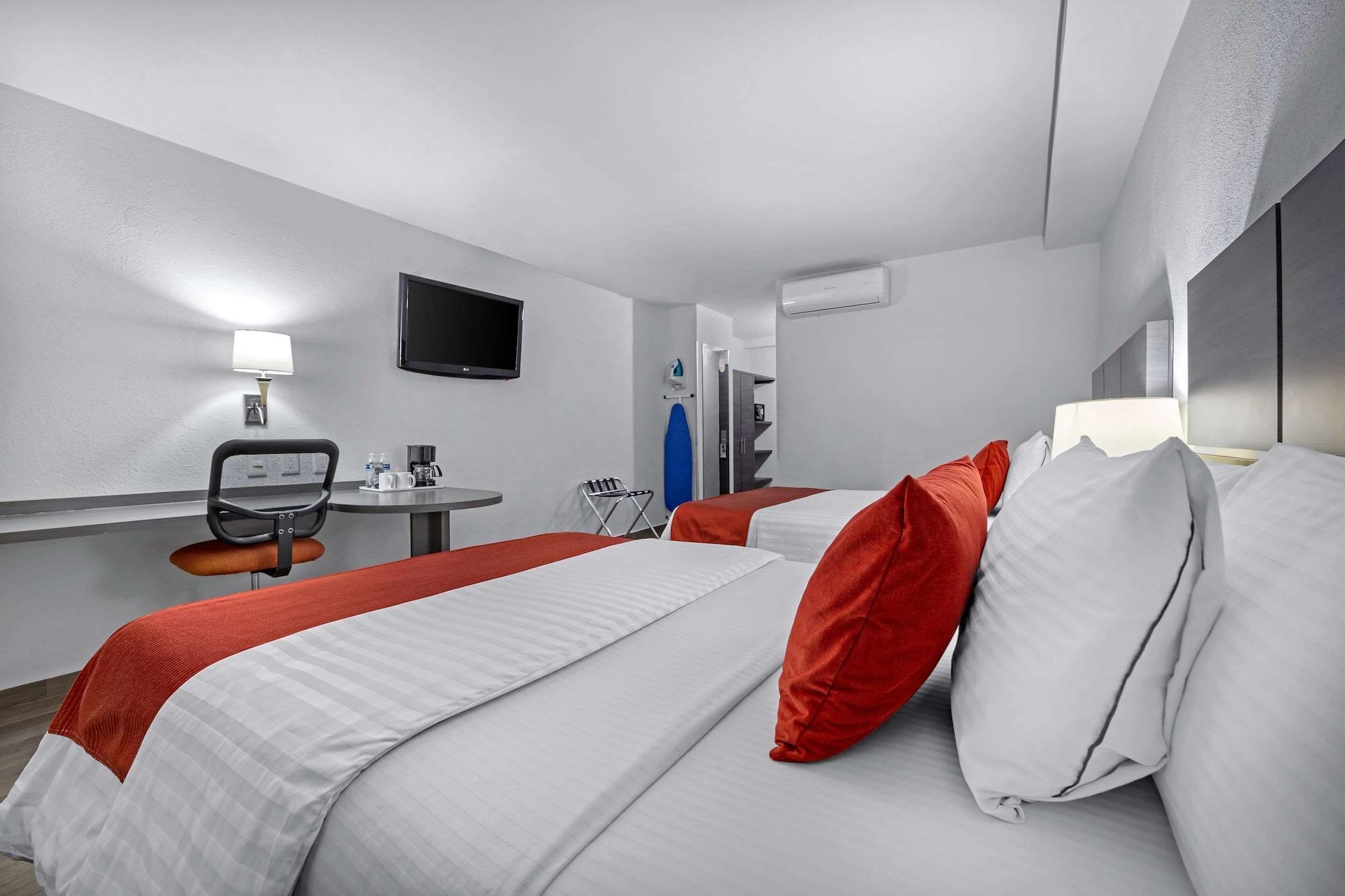 Hotel Bewow Queretaro Bagian luar foto