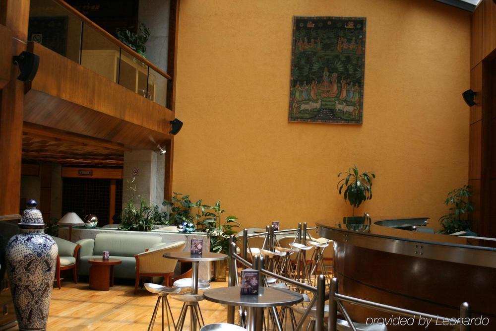 Hotel Bewow Queretaro Bagian luar foto
